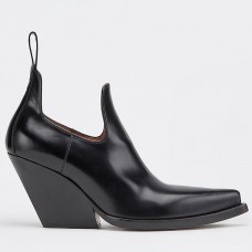 Bottega Veneta BV Lean Ankle Boots In Black Calfskin Bottega Veneta BV Lean Ankle Boots In Black Calfskin