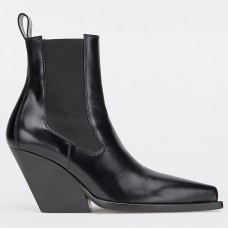 Bottega Veneta BV Lean Chelsea Boots In Black Calfskin Bottega Veneta BV Lean Chelsea Boots In Black Calfskin