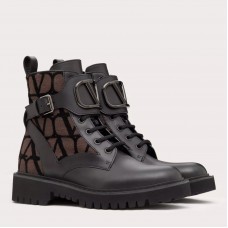 Valentino Vlogo Signature Combat Boots in Noir Toile Iconographe Valentino Vlogo Signature Combat Boots in Noir Toile Iconographe