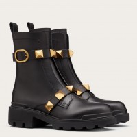 Valentino Roman Stud Combat Boots In Black Calfskin Valentino Roman Stud Combat Boots In Black Calfskin