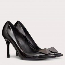 Valentino One Stud Pumps 100mm In Black Patent Calfskin Valentino One Stud Pumps 100mm In Black Patent Calfskin