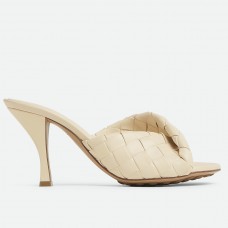 Bottega Veneta Blink Mules 80mm in Beige Intrecciato Lambskin Bottega Veneta Blink Mules 80mm in Beige Intrecciato Lambskin