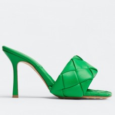 Bottega Veneta Lido Sandals In Green Intrecciato Leather Bottega Veneta Lido Sandals In Green Intrecciato Leather