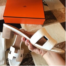 Hermes Oasis Slide Sandals In Himalaya Niloticus Crocodile Skin Hermes Oasis Slide Sandals In Himalaya Niloticus Crocodile Skin