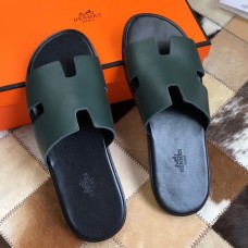 Hermes Men's Izmir Sandals In Green Swift Calfskin Hermes Men's Izmir Sandals In Green Swift Calfskin