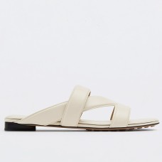 Bottega Veneta Band Slides In White Lambskin Bottega Veneta Band Slides In White Lambskin