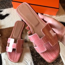 Hermes Oran Slide Sandals In Pink Shiny Niloticus Crocodile Skin Hermes Oran Slide Sandals In Pink Shiny Niloticus Crocodile Skin