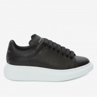 Alexander McQueen Men's Black Oversized Sneakers Alexander McQueen Men's Black Oversized Sneakers